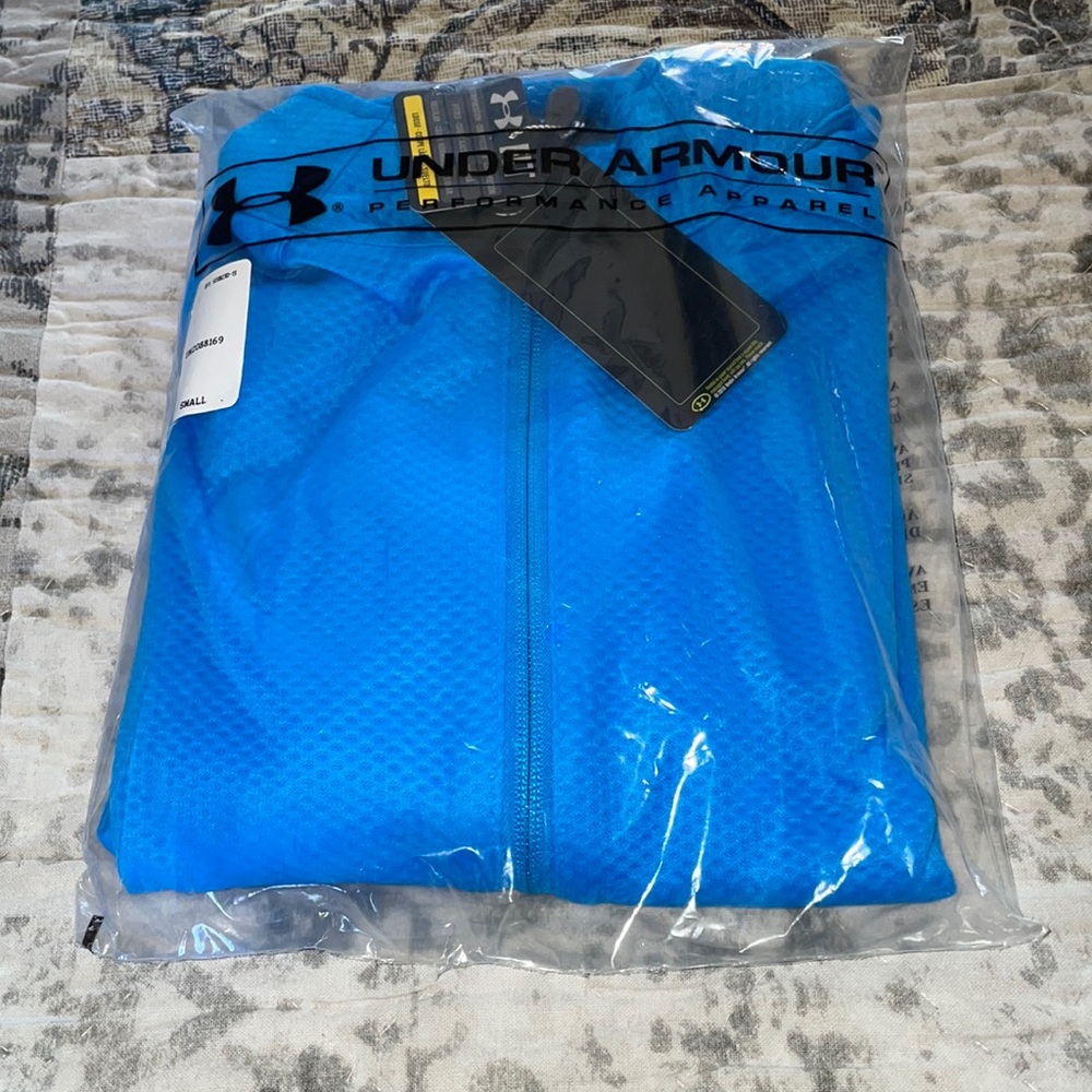 NWT Under Armour 1/2 Zip Pullover